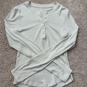 Lululemon Henley Hold Tight
